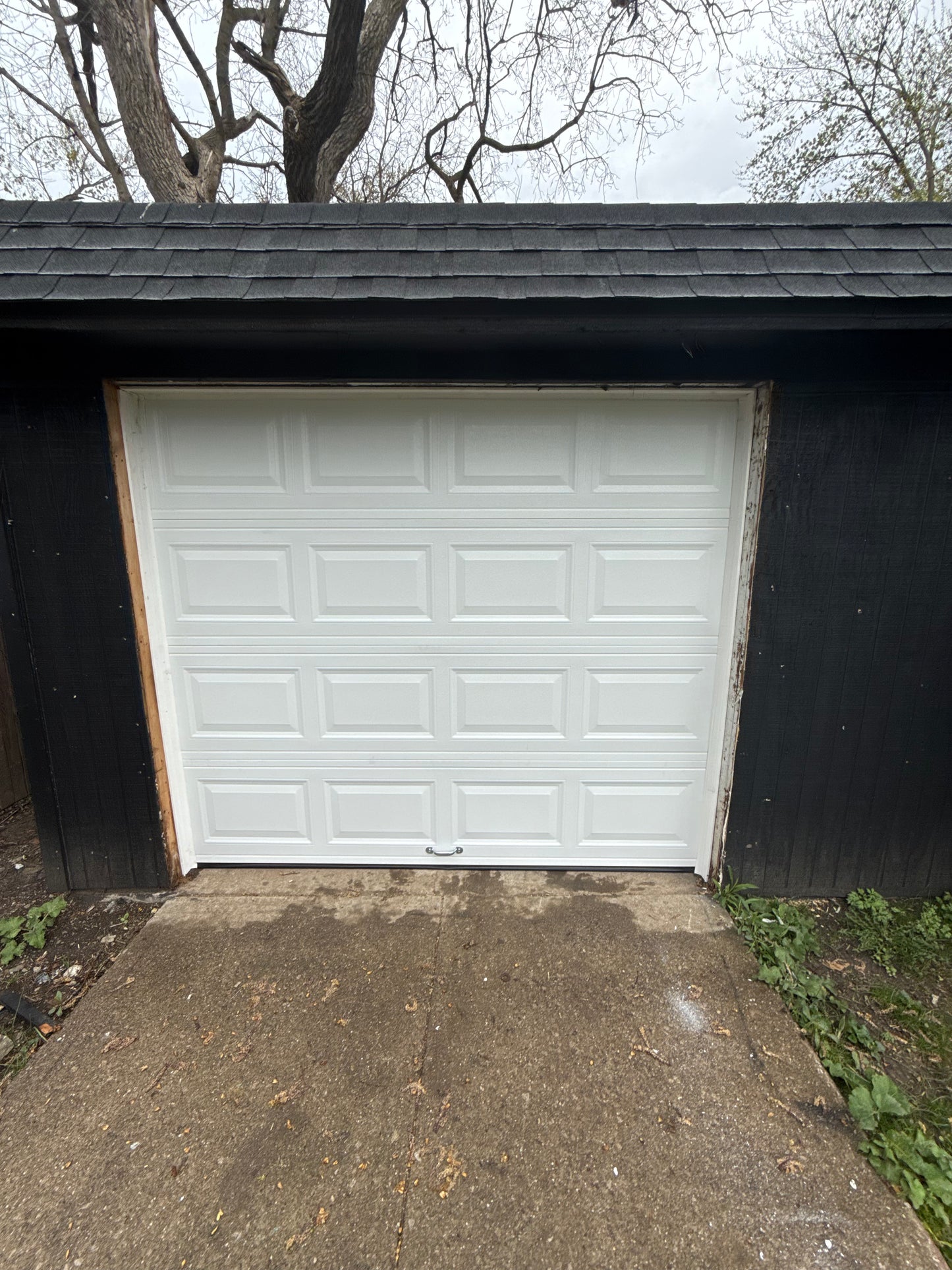 Classic White Single Car Garage Door